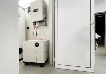 Instalacja oparta o falownik i magazyn energii FELICITY